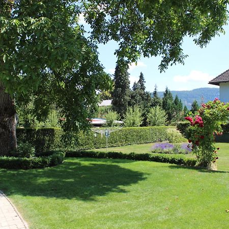 Ferienwohnung Und Gaestezimmer Korb Krumpendorf Luaran gambar
