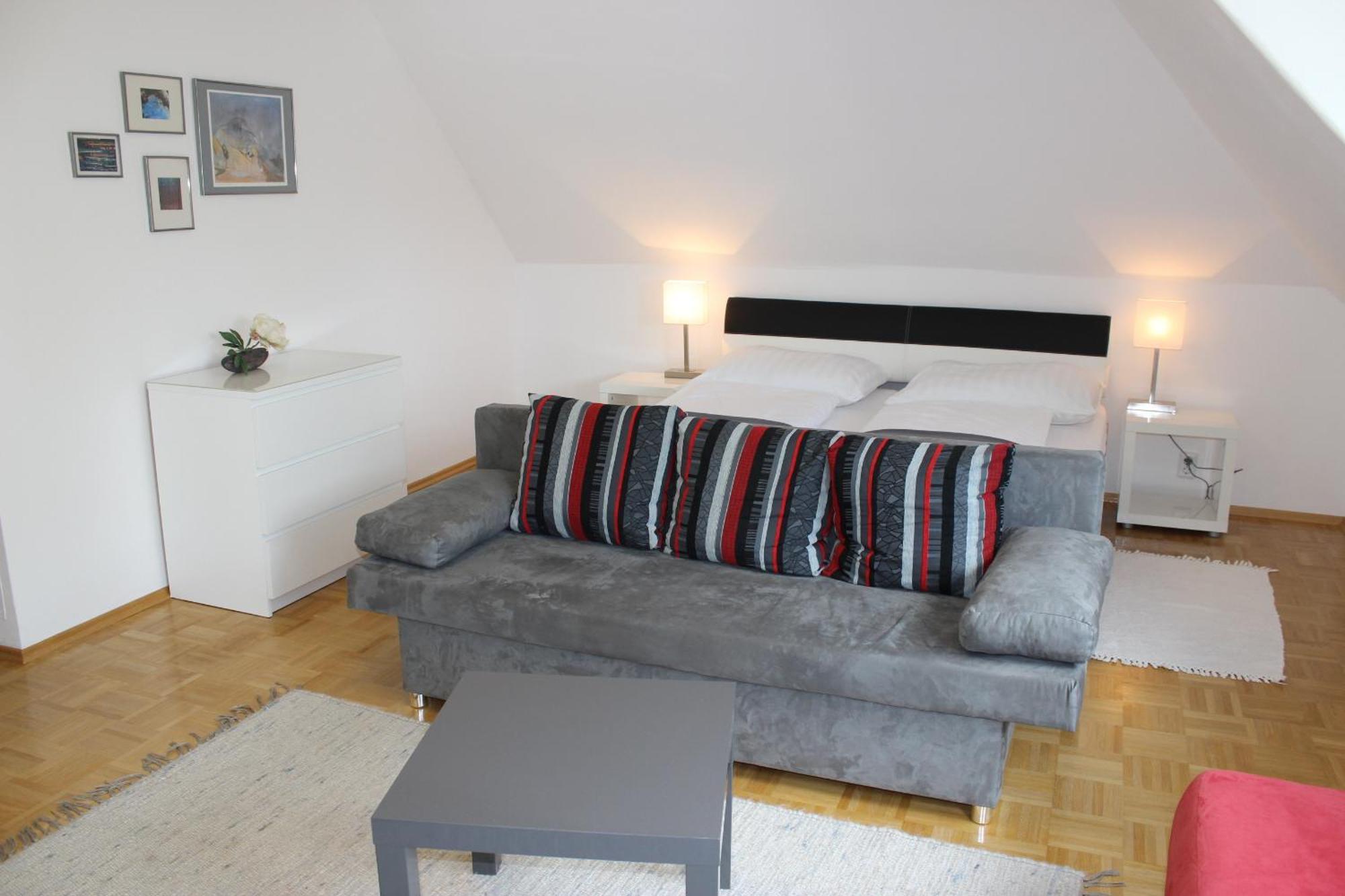 Ferienwohnung Und Gaestezimmer Korb Krumpendorf Luaran gambar